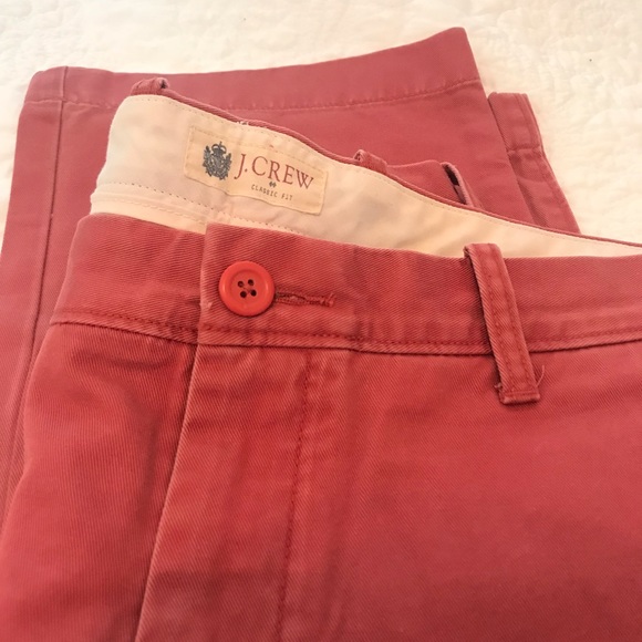 J. Crew Men’s Straight-fit pant in Broken-in chino - Picture 4 of 6